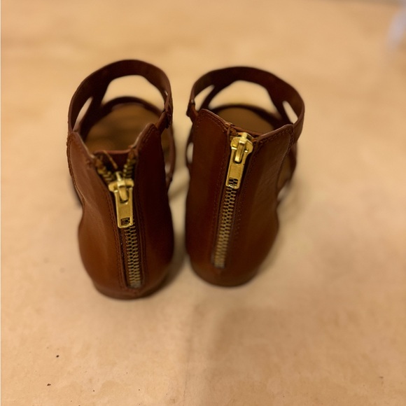 Steve Madden “Serenite” Gladiator Sandals - Picture 4 of 4